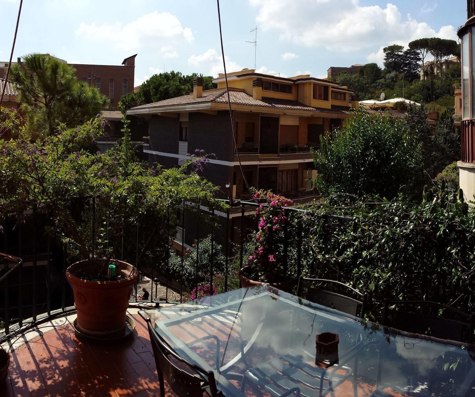 EMI's Guest House Rome Extérieur photo