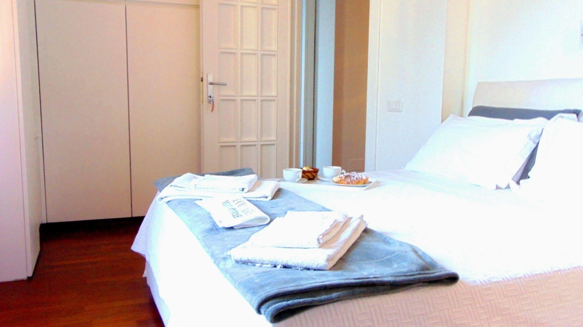 EMI's Guest House Rome Extérieur photo